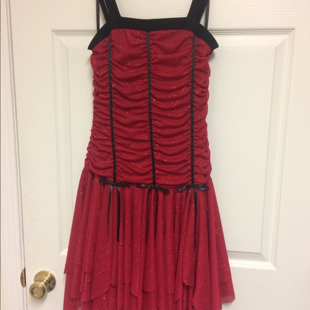 Very fun party dress for your “tween”.